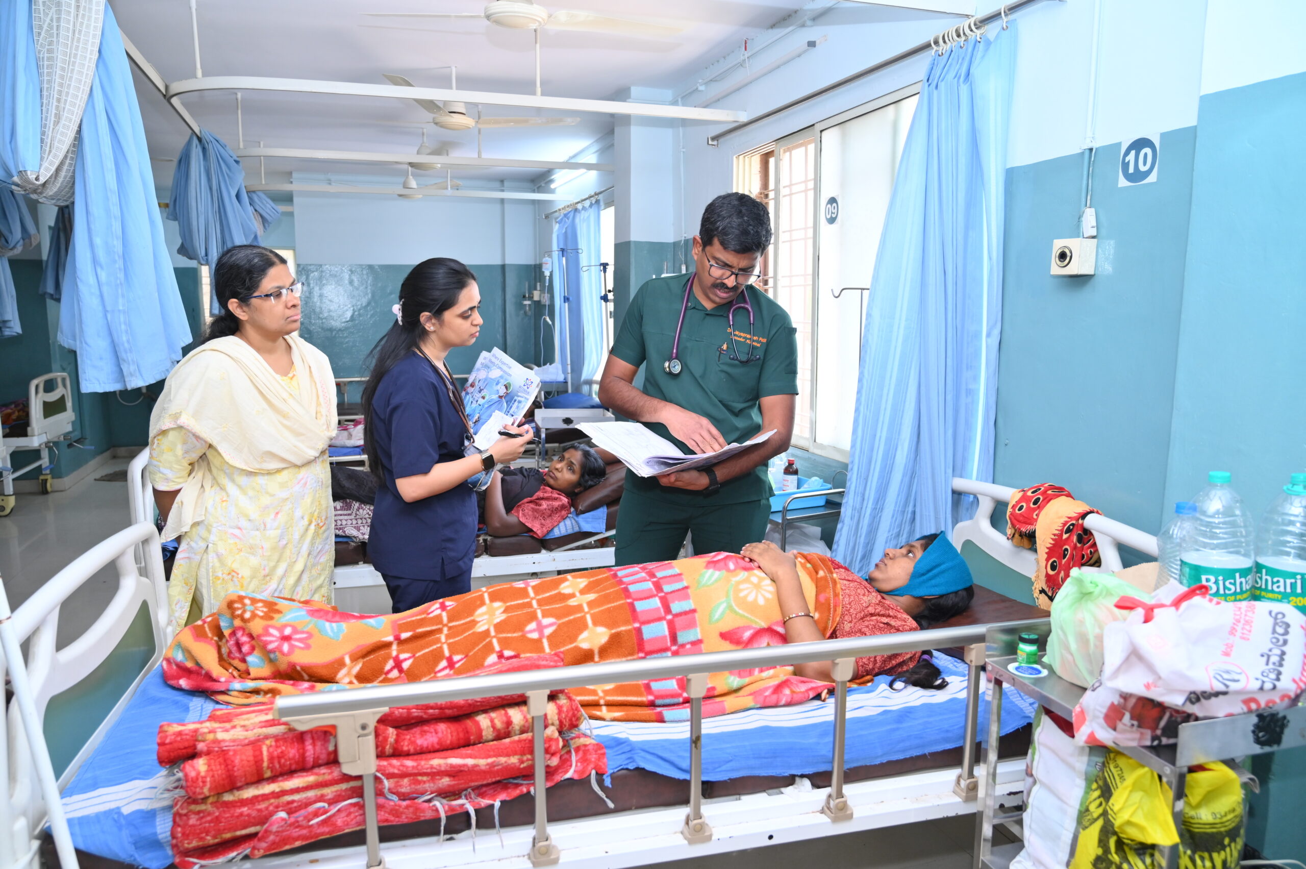 Portable ventilator and bedside monitoring unit